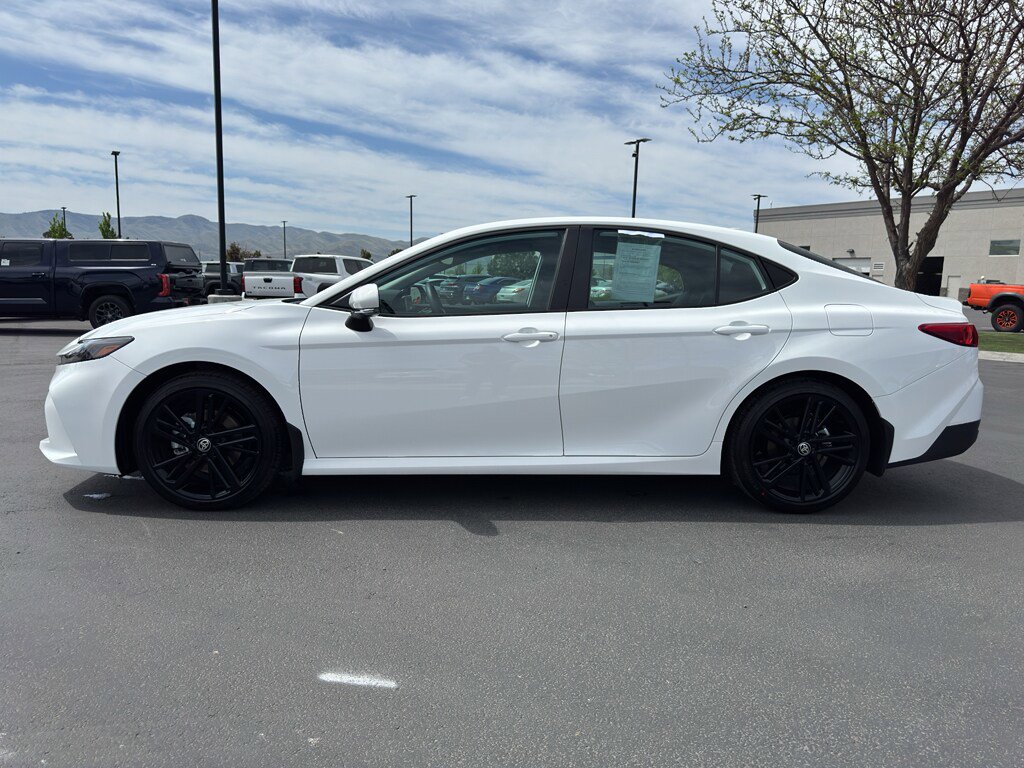 Used 2026 Toyota Camry LE w/ Preferred Package 2 (TMS) FWD image 4