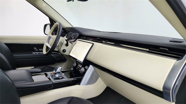 Used 2023 Land Rover Range Rover Long Wheelbase Autobiography image 19