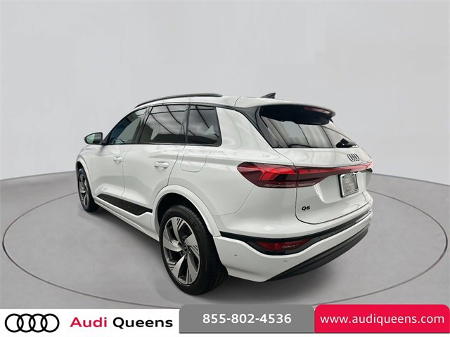 Used 2025 Audi Q6 e-tron Premium Plus image 2