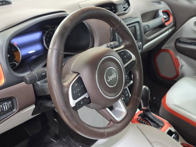Used 2016 Jeep Renegade Limited image 14