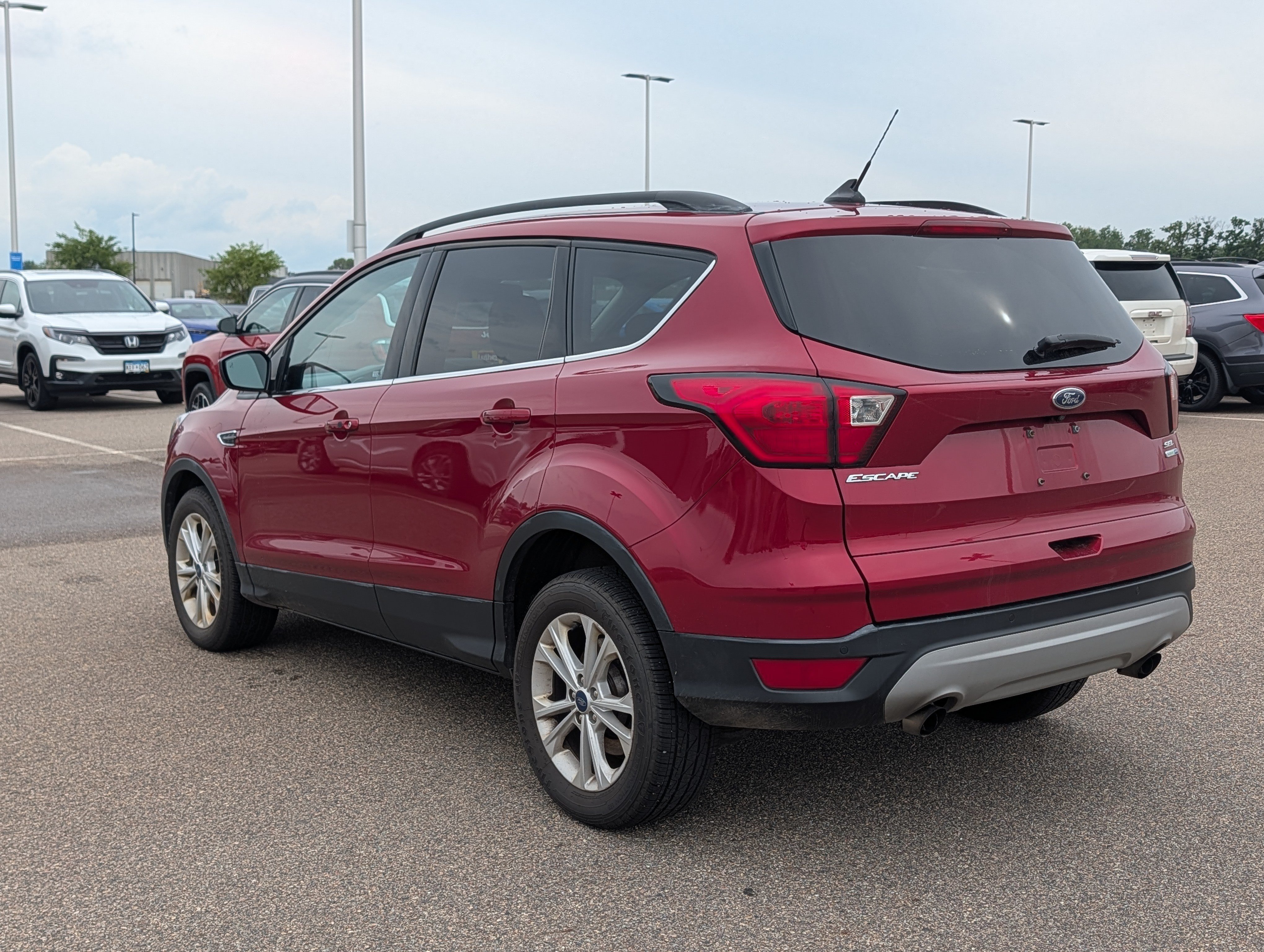 Used 2019 Ford Escape SEL AWD/4WD image 3