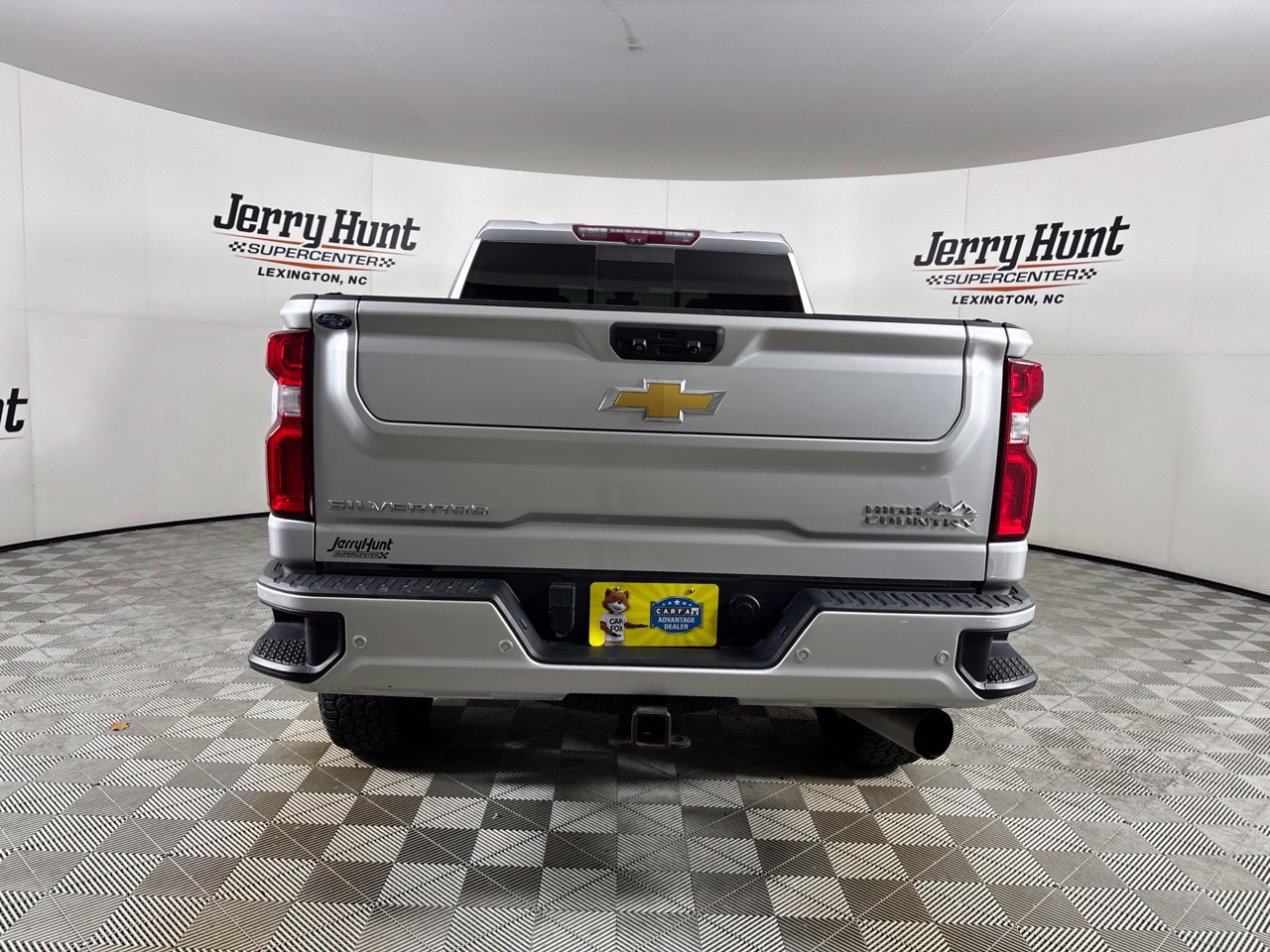 Used 2023 Chevrolet Silverado 2500 High Country w/ Z71 Off-Road Package AWD/4WD image 5