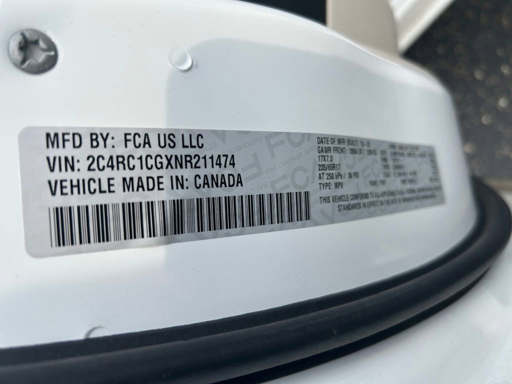 Certified 2022 Chrysler Voyager LX FWD image 32