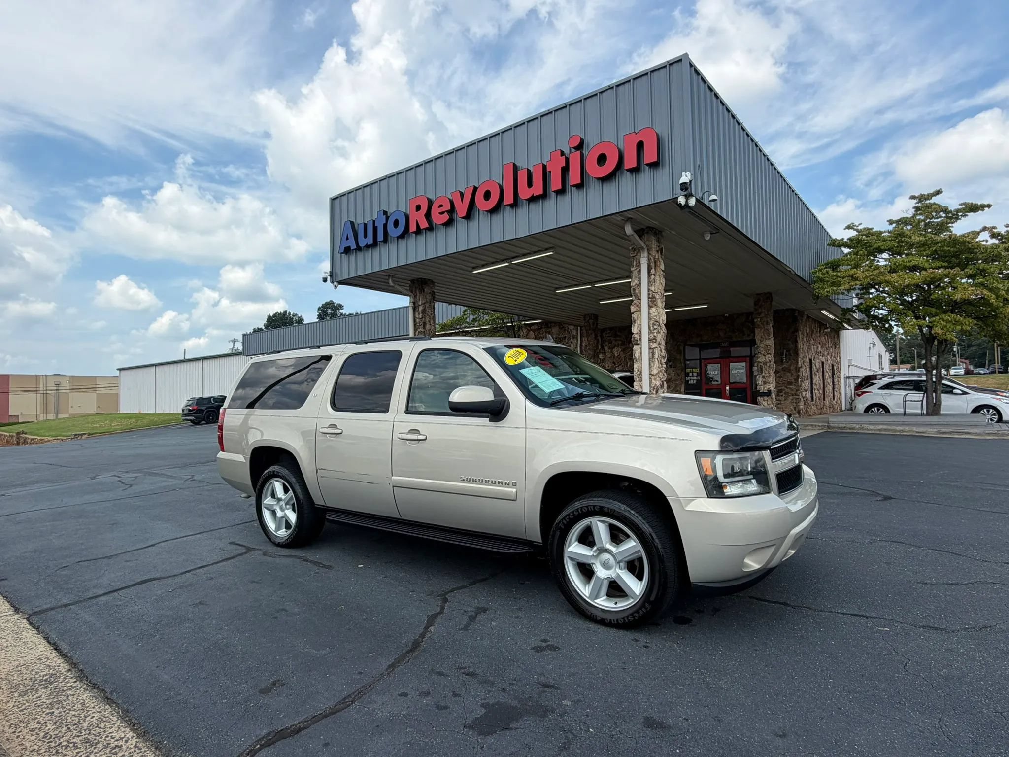Used 2008 Chevrolet Suburban LT w/ LT Preferred Equipment Group RWD image 1
