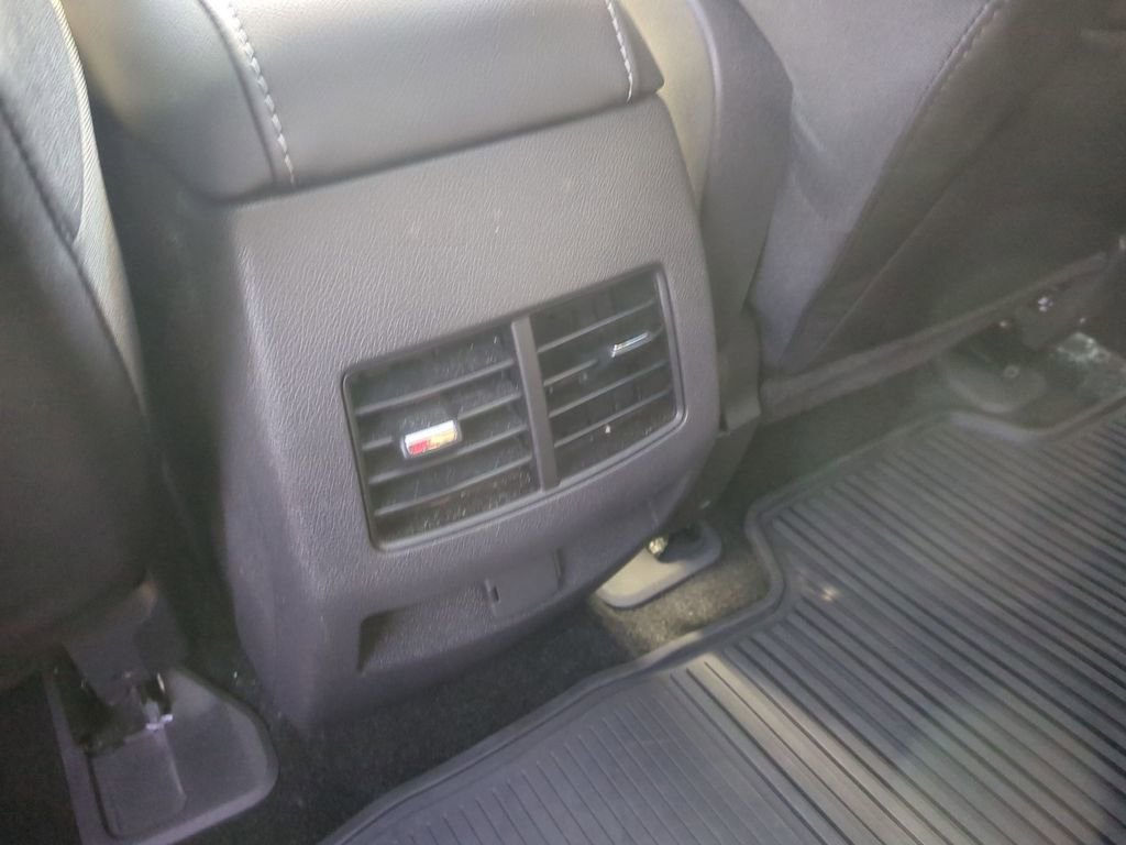 Used 2014 Ford Edge Sport w/ Driver Entry Package image 24