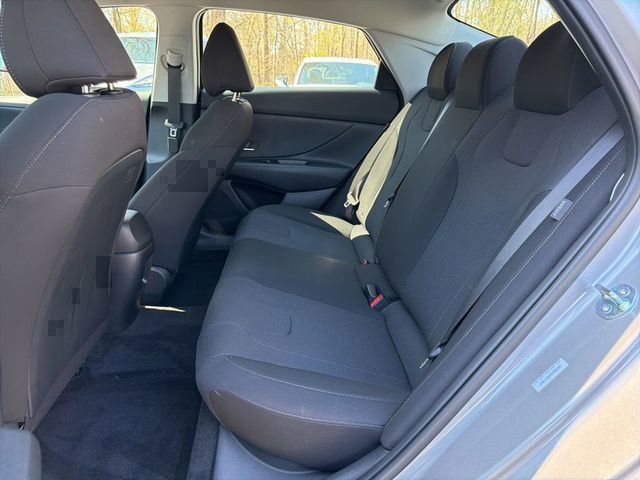 Certified 2025 Hyundai Elantra SE image 13