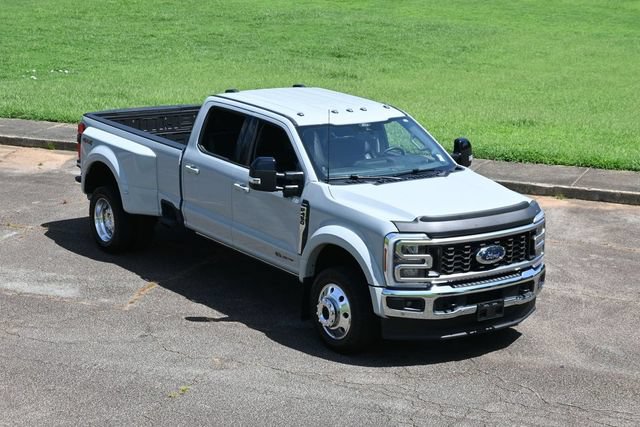 Certified 2025 Ford F450 Lariat w/ Lariat Ultimate Package AWD/4WD image 9