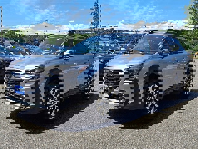New 2025 Subaru Outback Touring image 3