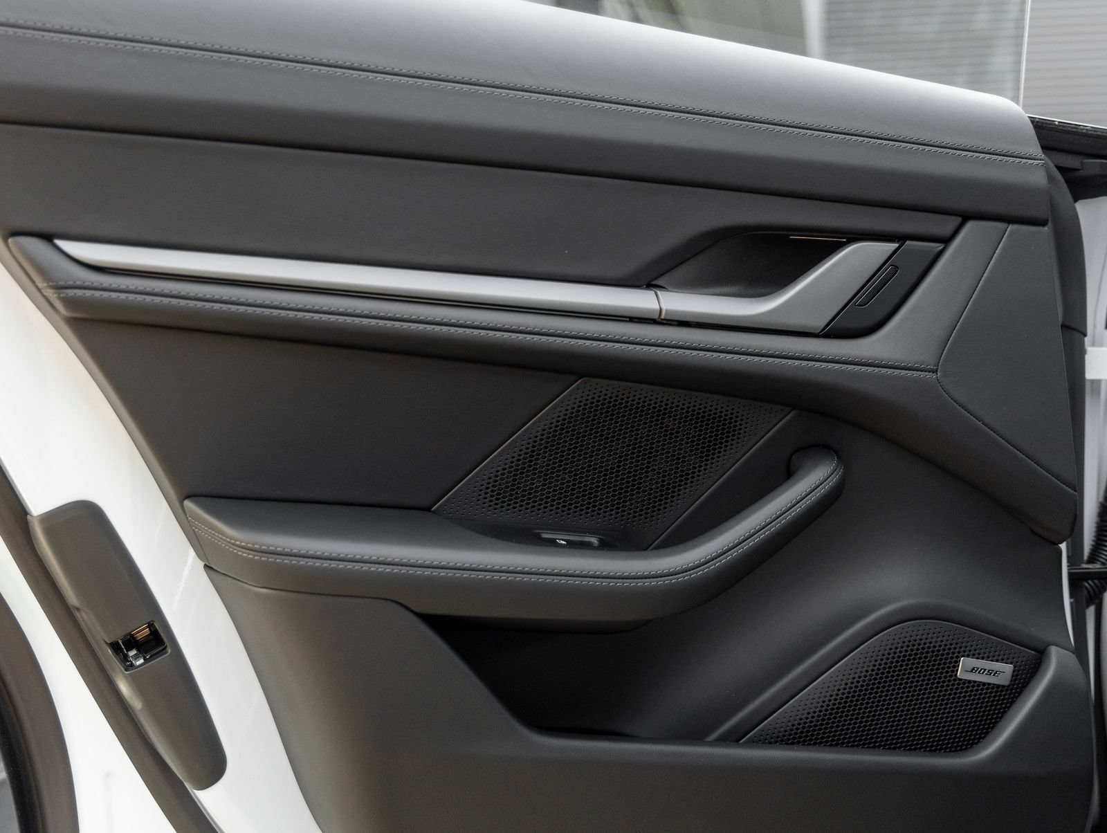 New 2026 Porsche Taycan AWD/4WD image 33