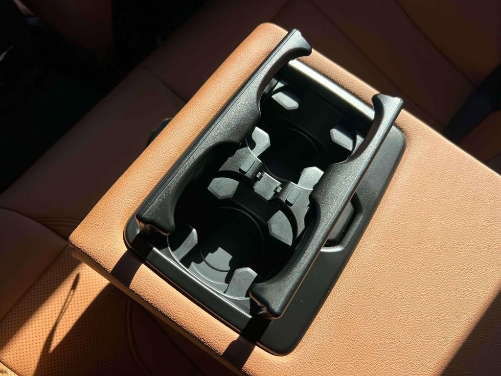 Used 2025 BMW i4 xDrive40i w/ Parking Assistance Package image 12