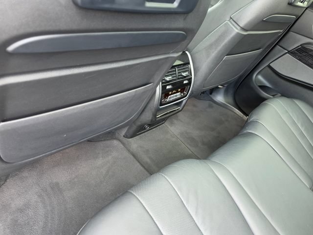Used 2021 BMW X7 M50i AWD/4WD image 32