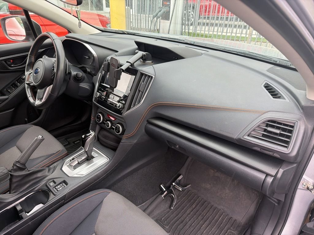 Used 2020 Subaru Crosstrek 2.0i Premium w/ Moonroof Package 2 AWD/4WD image 15