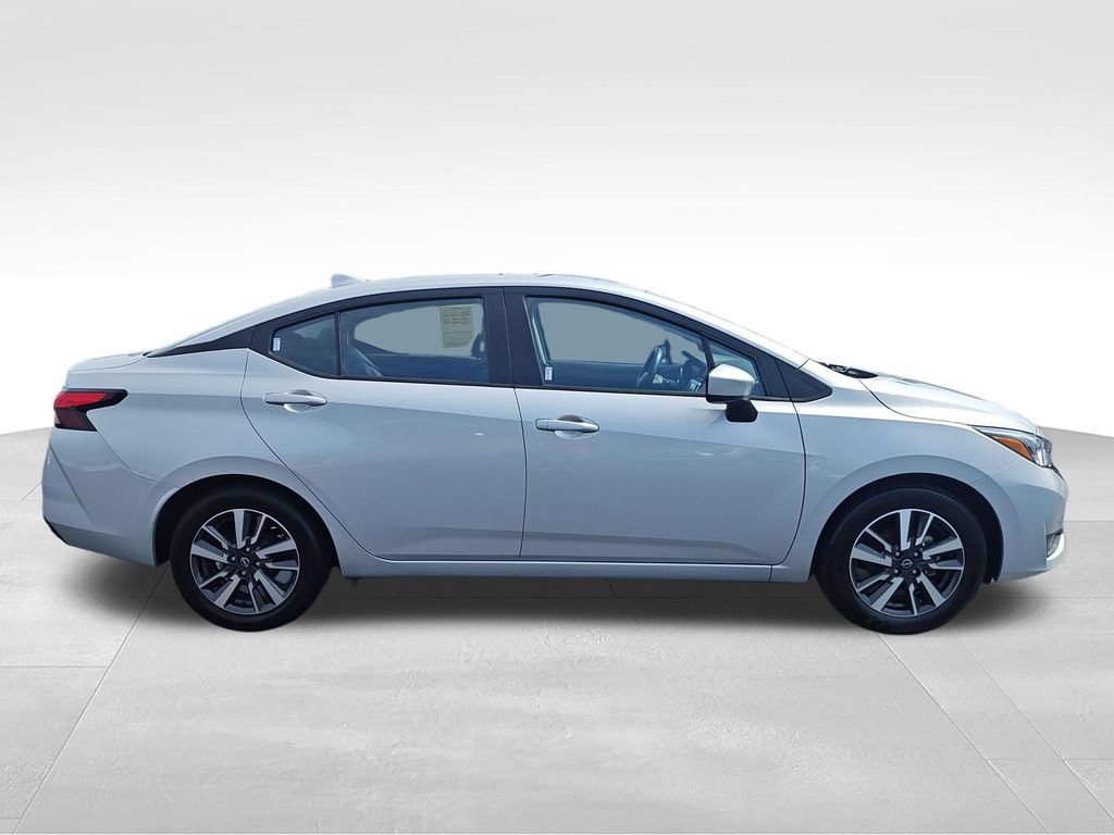 Used 2025 Nissan Versa SV FWD image 6