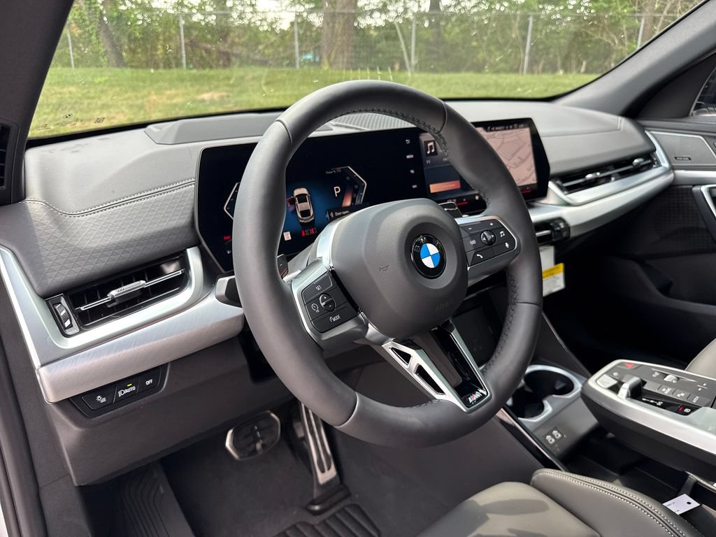 New 2026 BMW X2 xDrive28i w/ Technology Package AWD/4WD image 13