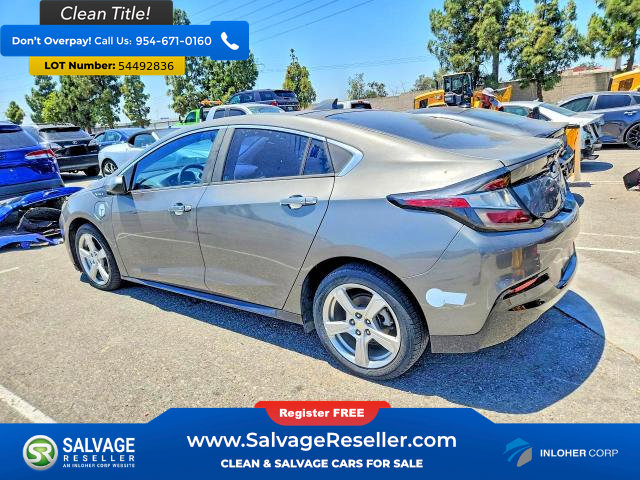 Used 2016 Chevrolet Volt LT w/ Comfort Package FWD image 3
