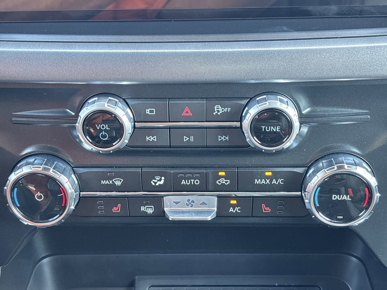 New 2025 Ford F150 XLT w/ Equipment Group 303A High image 27