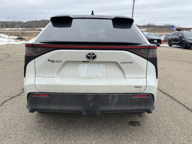 Used 2024 Toyota bZ4X Limited image 15