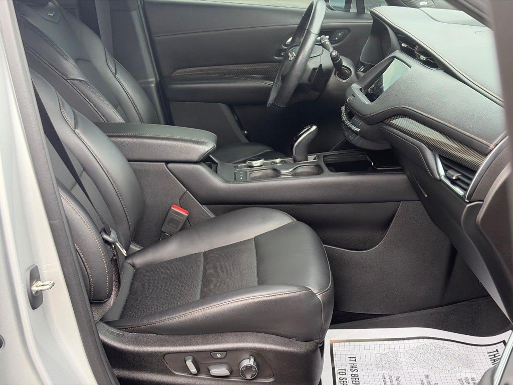 Used 2022 Cadillac XT4 Sport AWD/4WD image 18