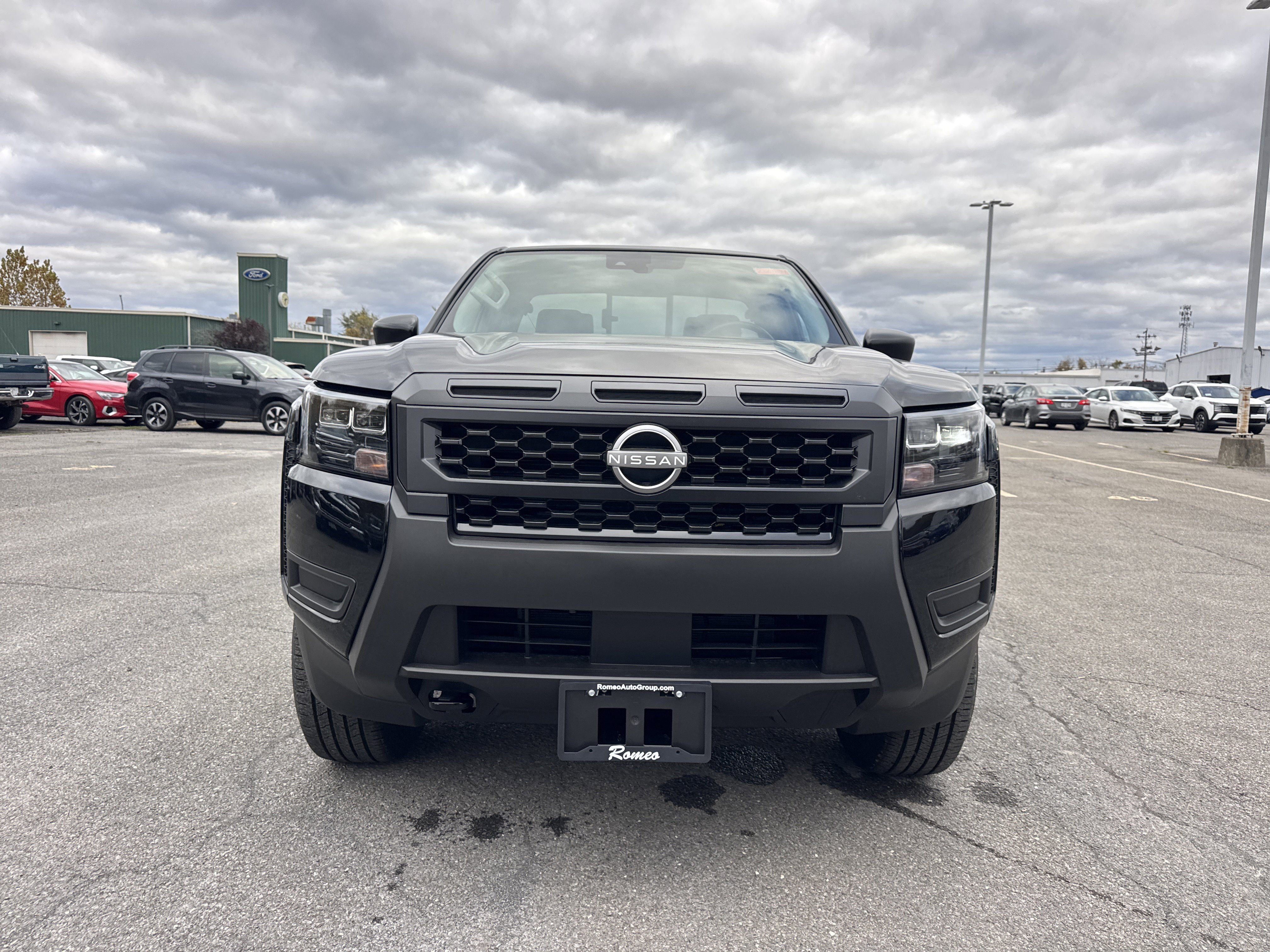 New 2026 Nissan Frontier S image 2