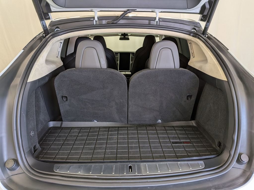 Used 2018 Tesla Model X P100D image 28