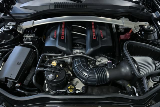 Used 2015 Chevrolet Camaro Z/28 RWD image 24