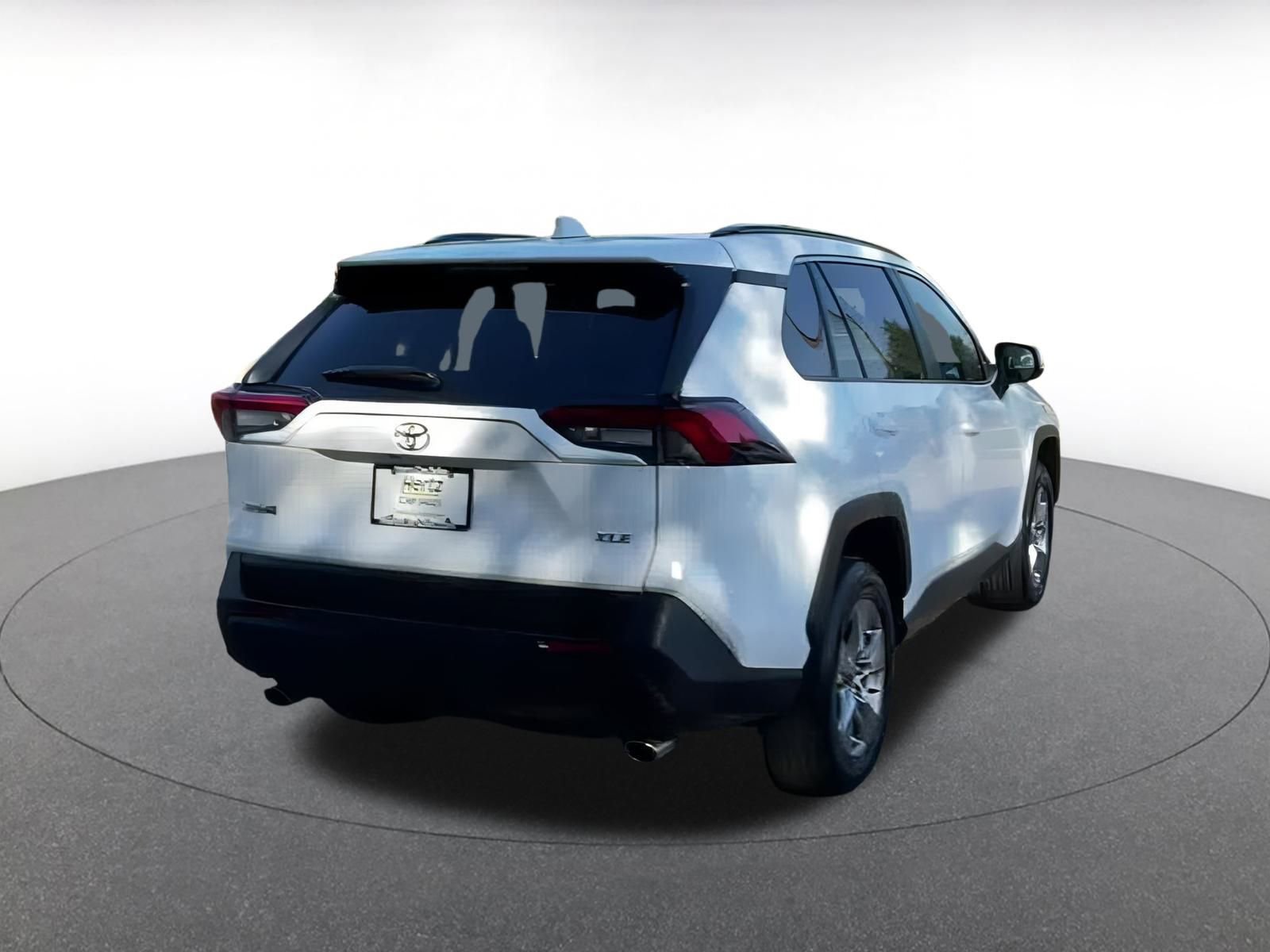 Used 2025 Toyota RAV4 XLE image 12