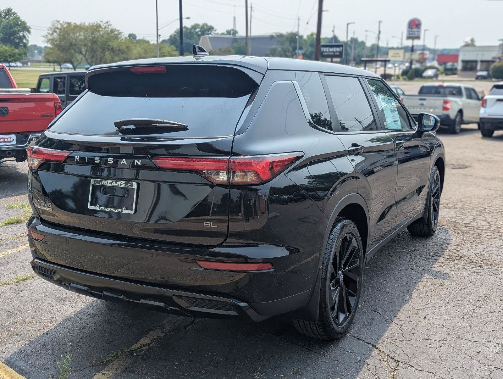 New 2026 Nissan Rogue SL AWD/4WD image 8