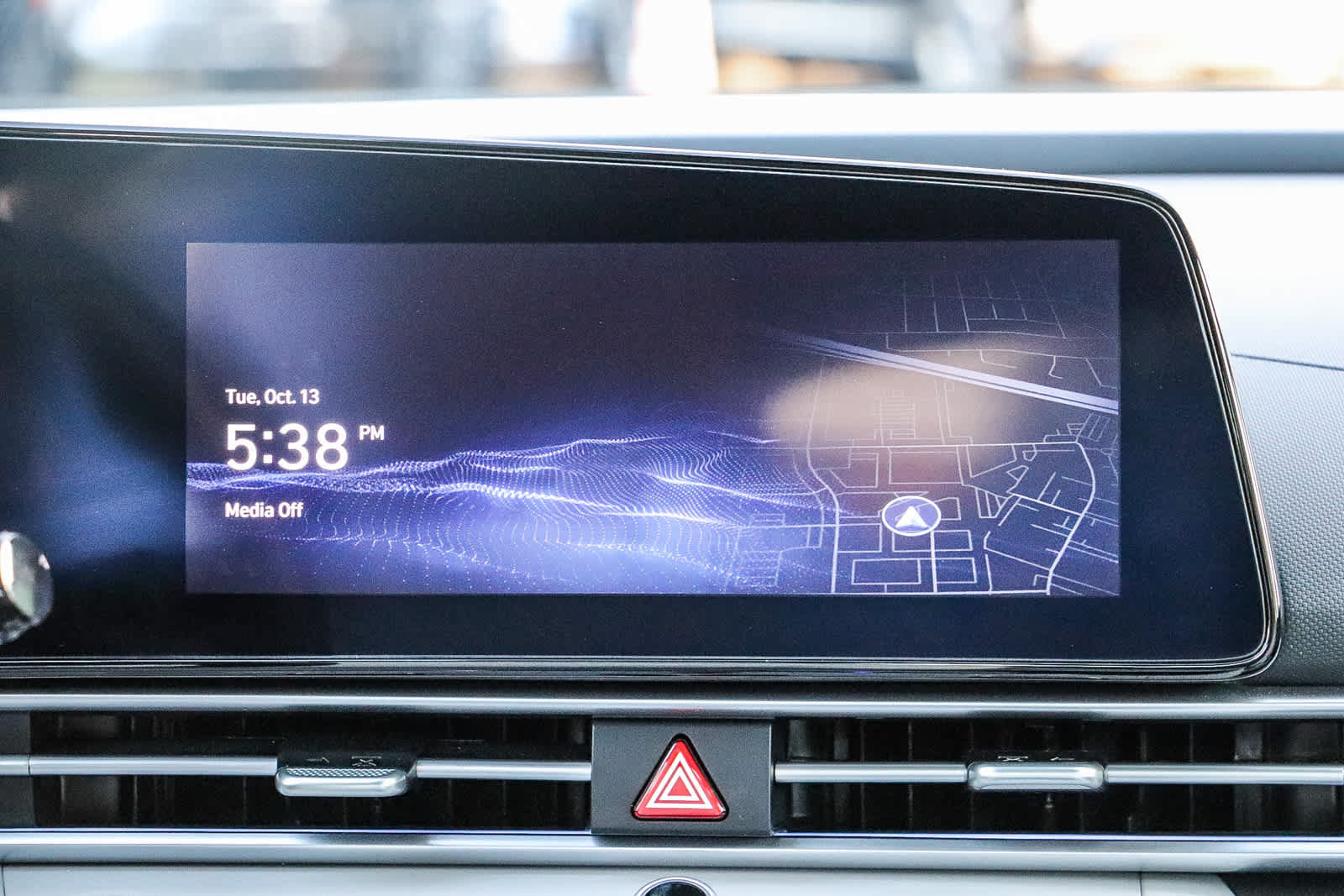 Certified 2025 Hyundai Elantra Limited FWD image 15