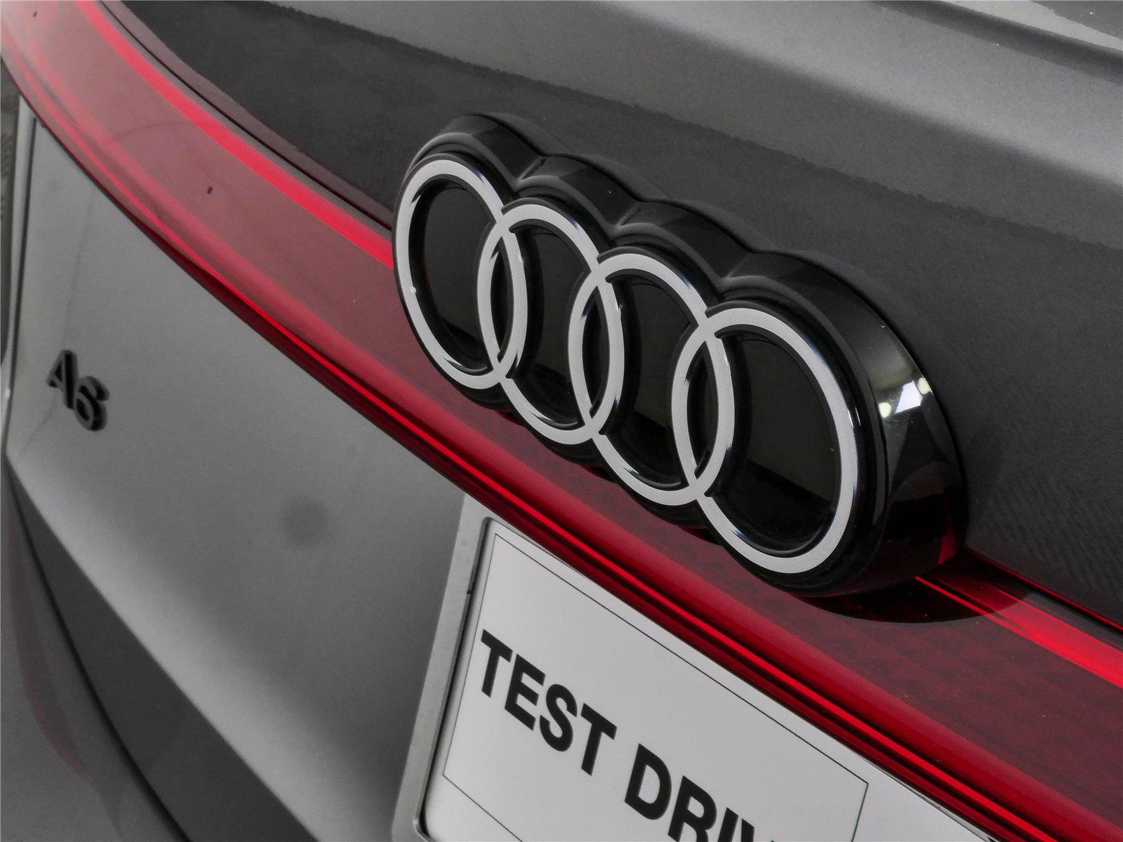 Used 2025 Audi A6 e-tron Premium w/ Ultra Package RWD image 36