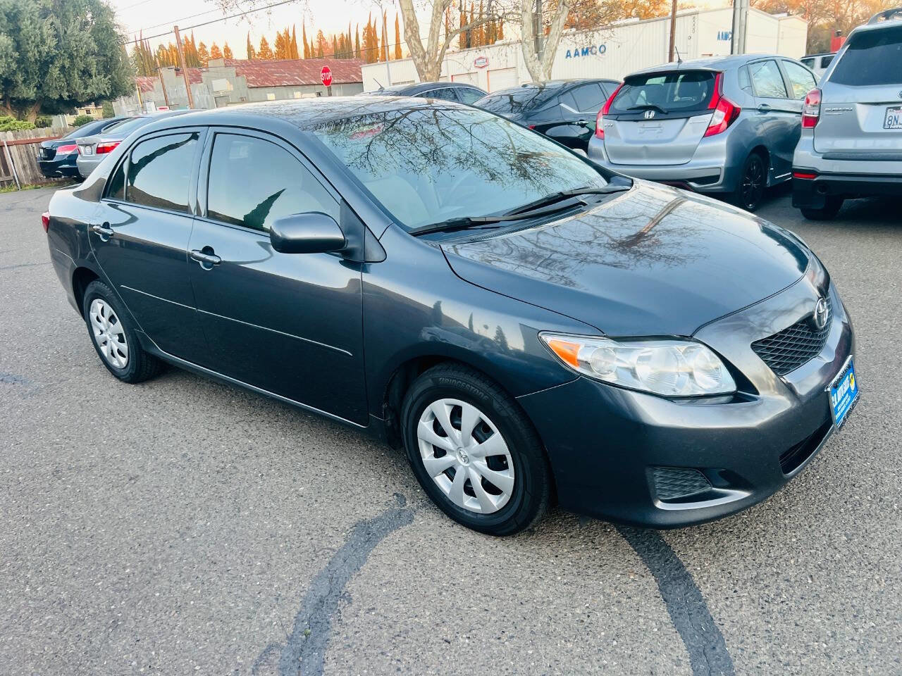 Used 2010 Toyota Corolla LE image 2