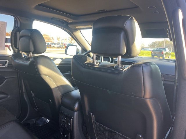Used 2020 Jeep Grand Cherokee Altitude image 46