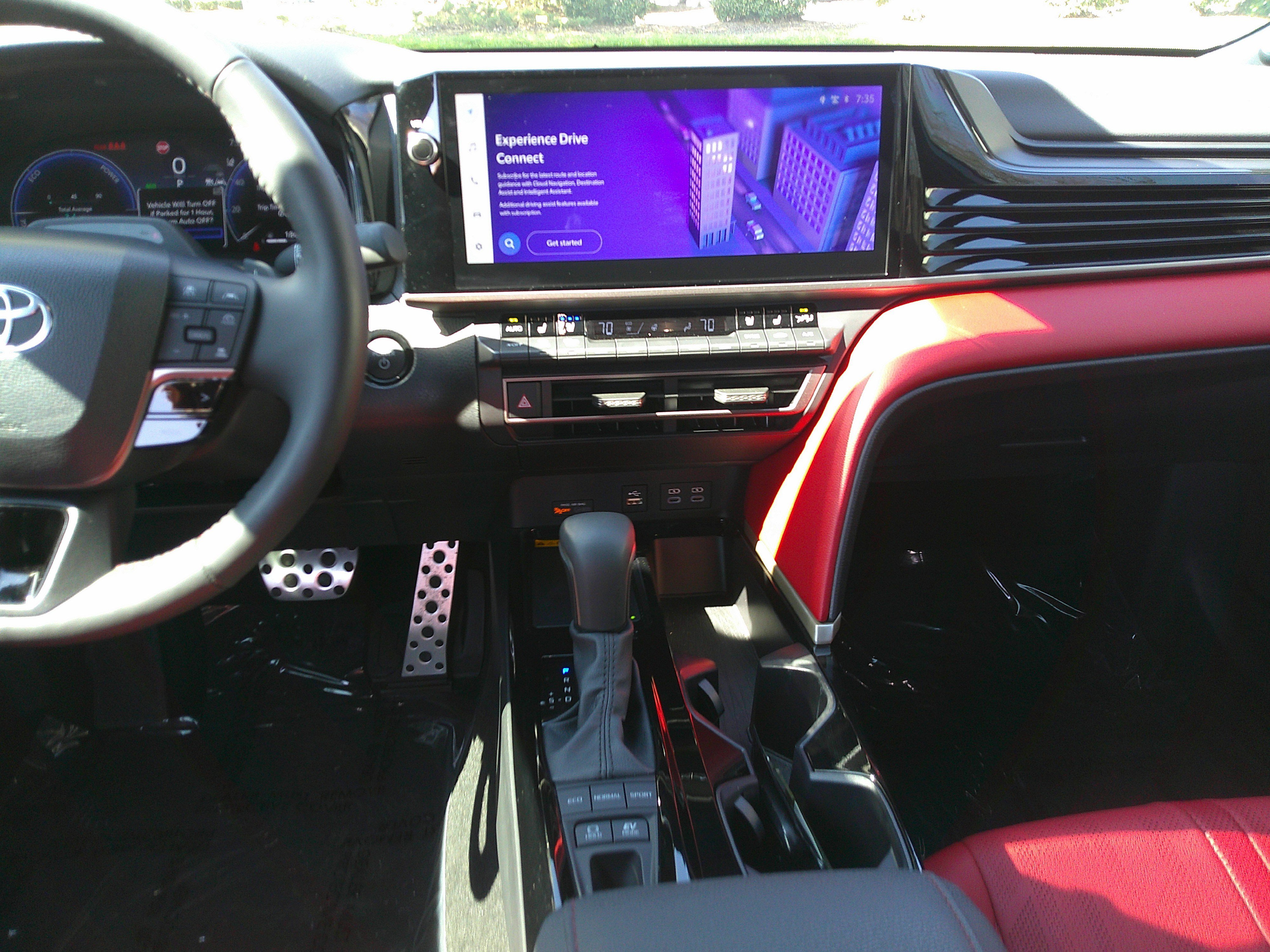 Used 2025 Toyota Camry XSE w/ Premium Plus Package image 31