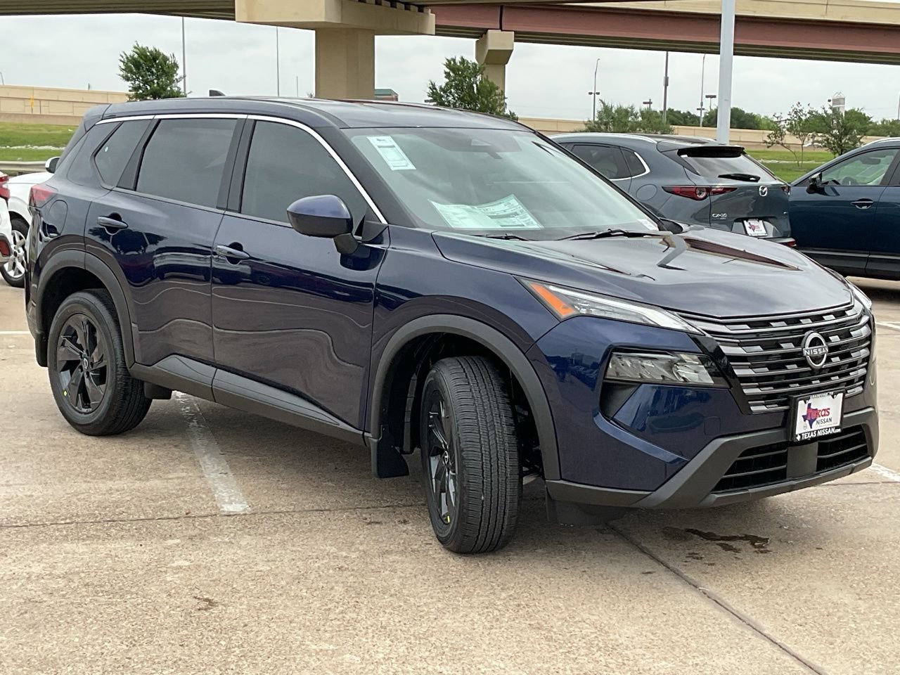 New 2026 Nissan Rogue SV w/ Cold Weather Package FWD image 4