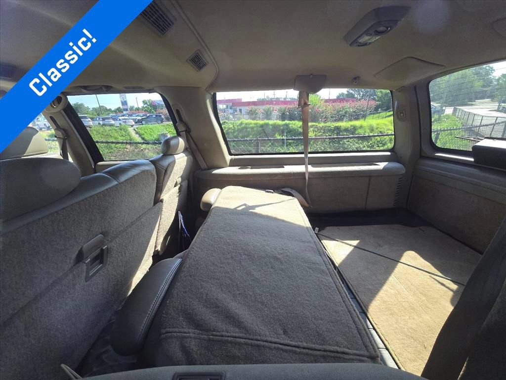 Used 1998 GMC Suburban 2WD w/ Marketing Opt Pkg 3 image 6