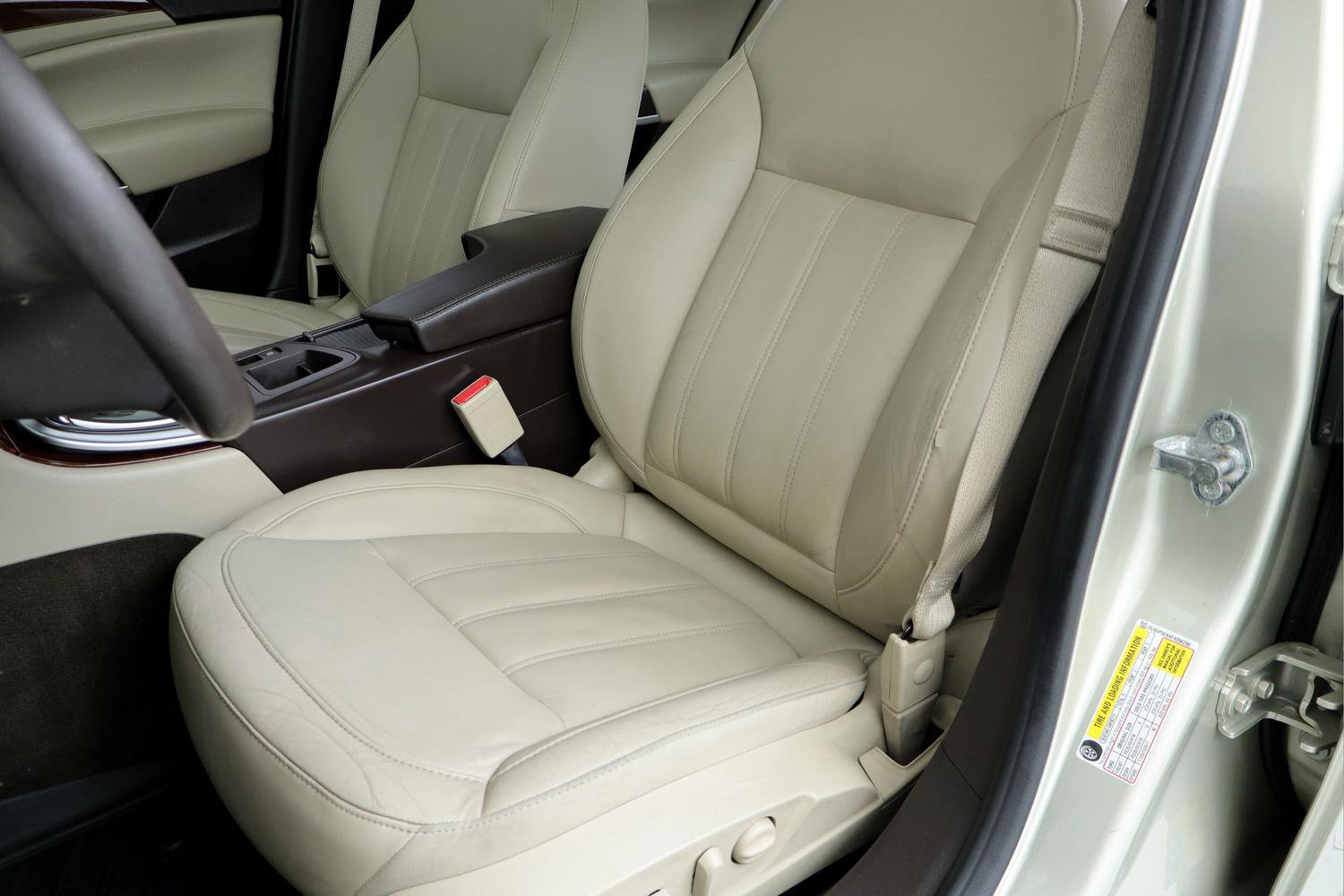 Used 2015 Buick Regal Premium w/ Experience Buick Package image 12