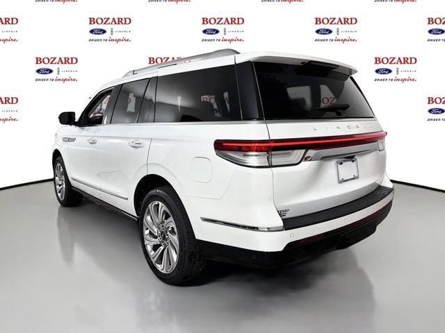 Certified 2024 Lincoln Navigator Reserve AWD/4WD image 6