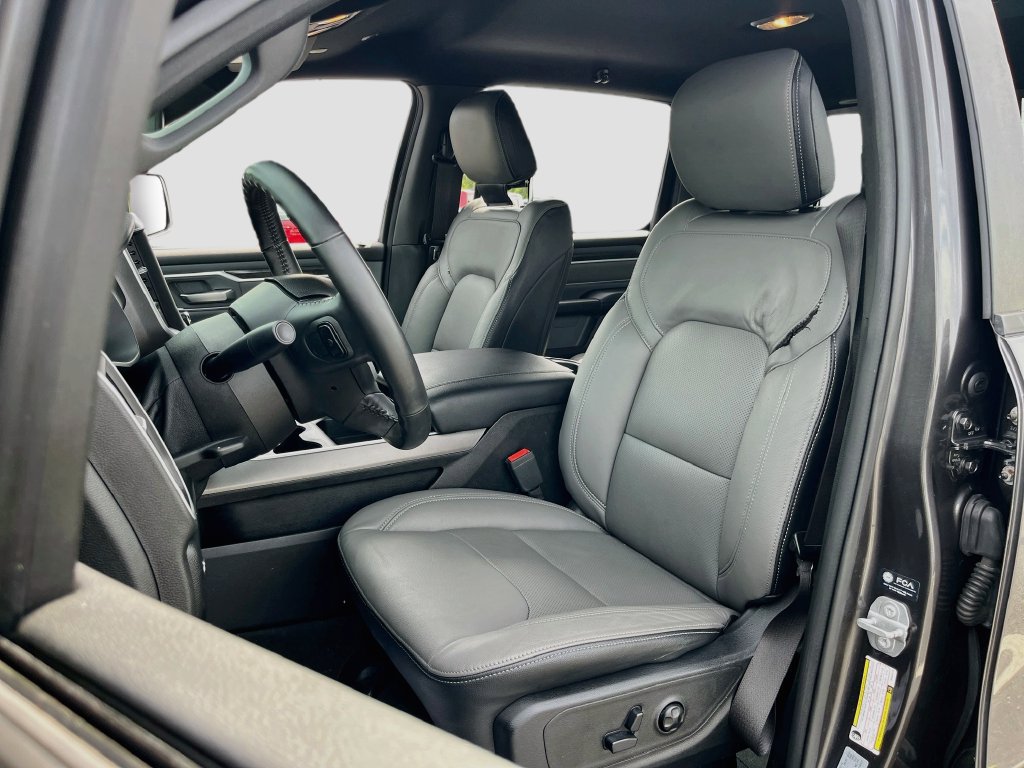 Used 2021 RAM 1500 Big Horn AWD/4WD image 19