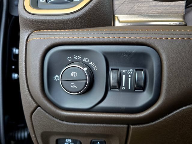 New 2026 RAM 1500 Limited w/ Trailer Tow Group AWD/4WD image 24