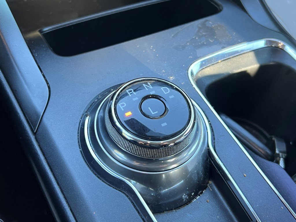 Used 2020 Ford Fusion SE w/ Equipment Group 151A image 19