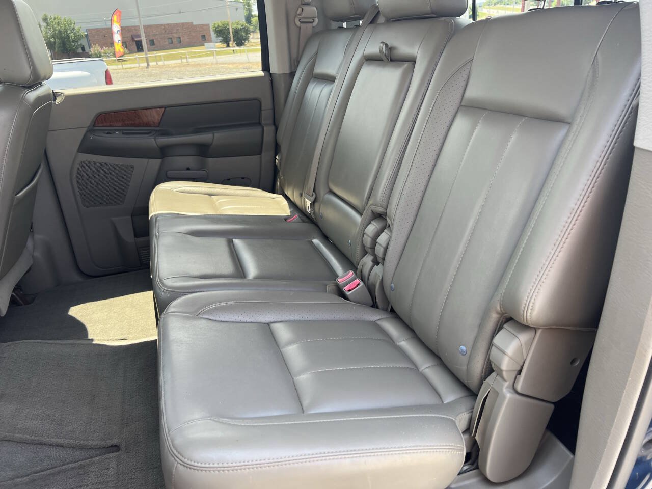 Used 2006 Dodge Ram 2500 Truck Laramie RWD image 9