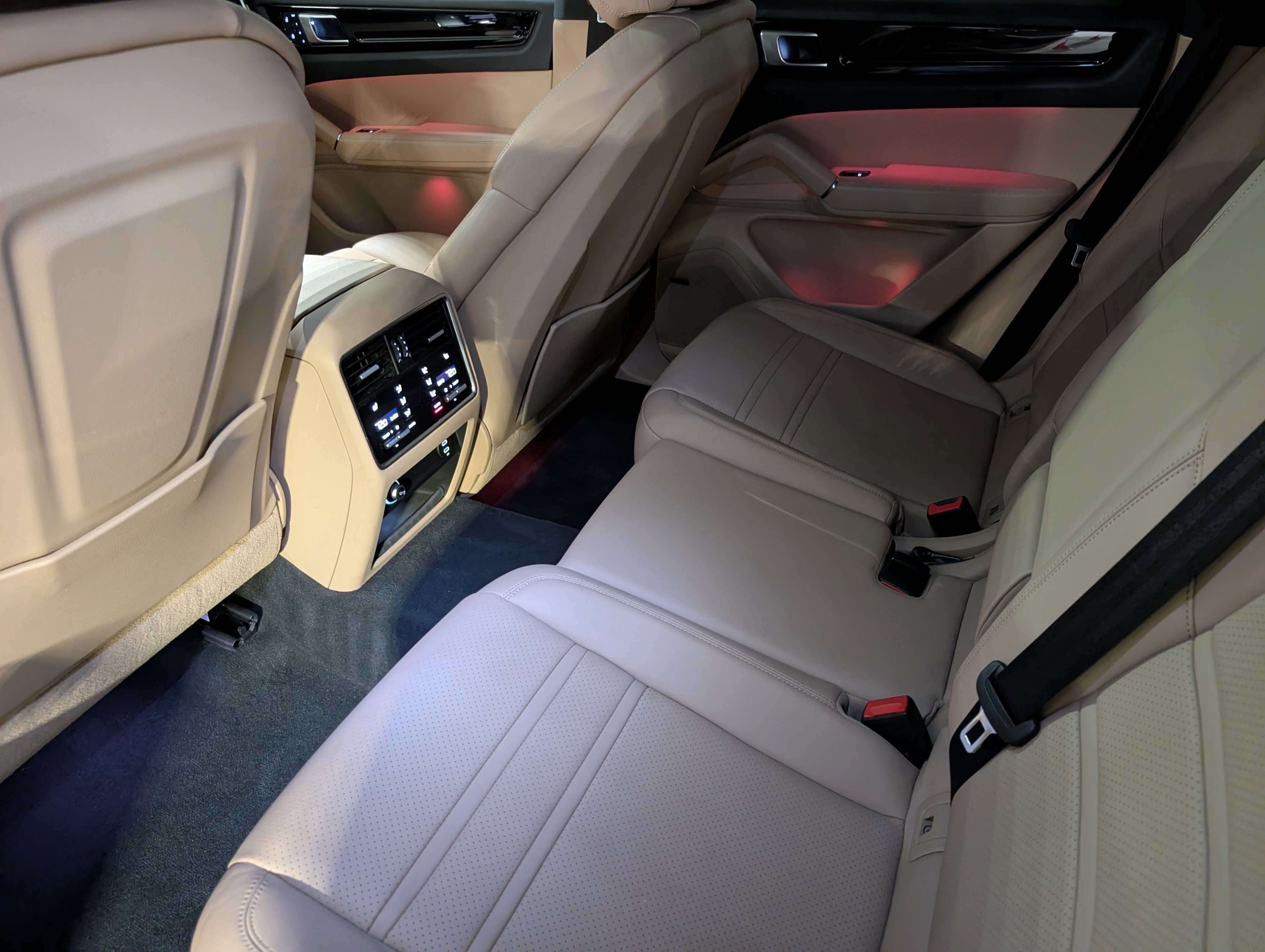 Certified 2022 Porsche Cayenne E-Hybrid image 24