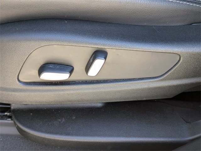 Used 2022 Cadillac XT5 Luxury image 21