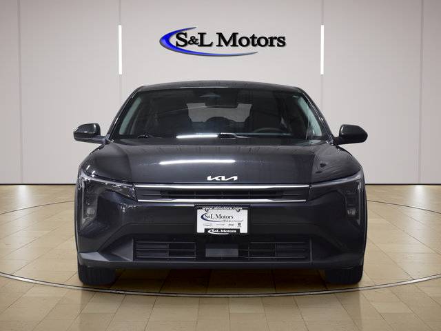Used 2025 Kia K4 FWD image 2