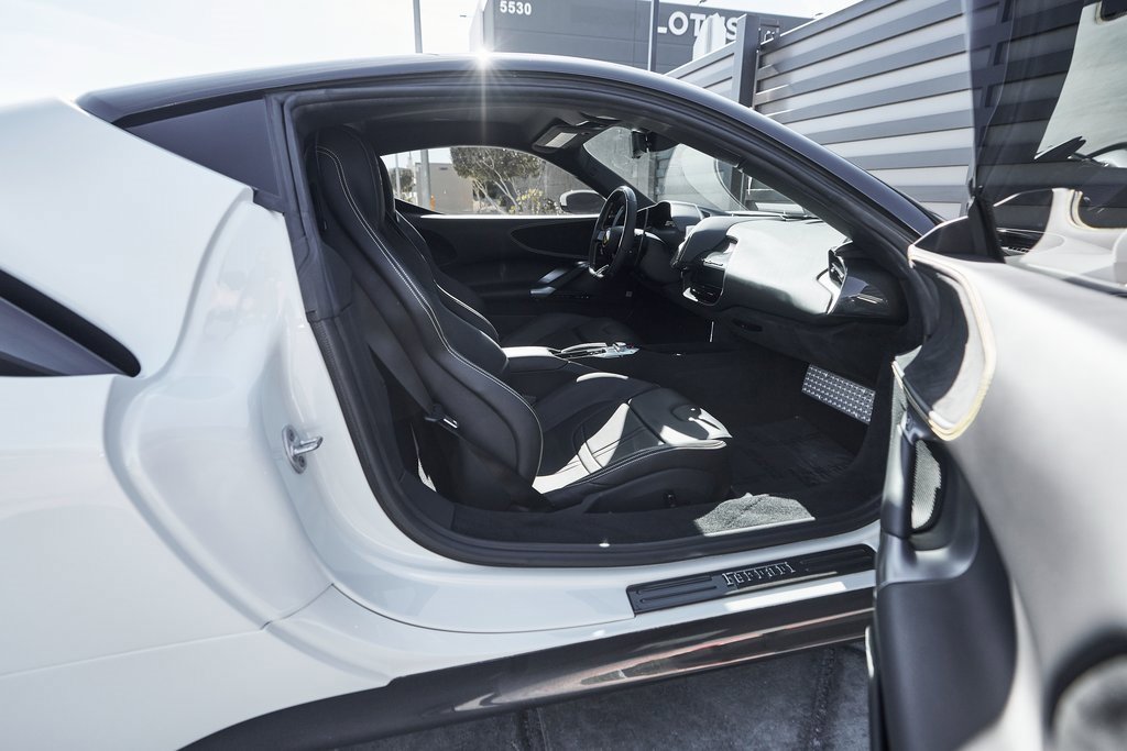 Used 2023 Ferrari SF90 Stradale image 34