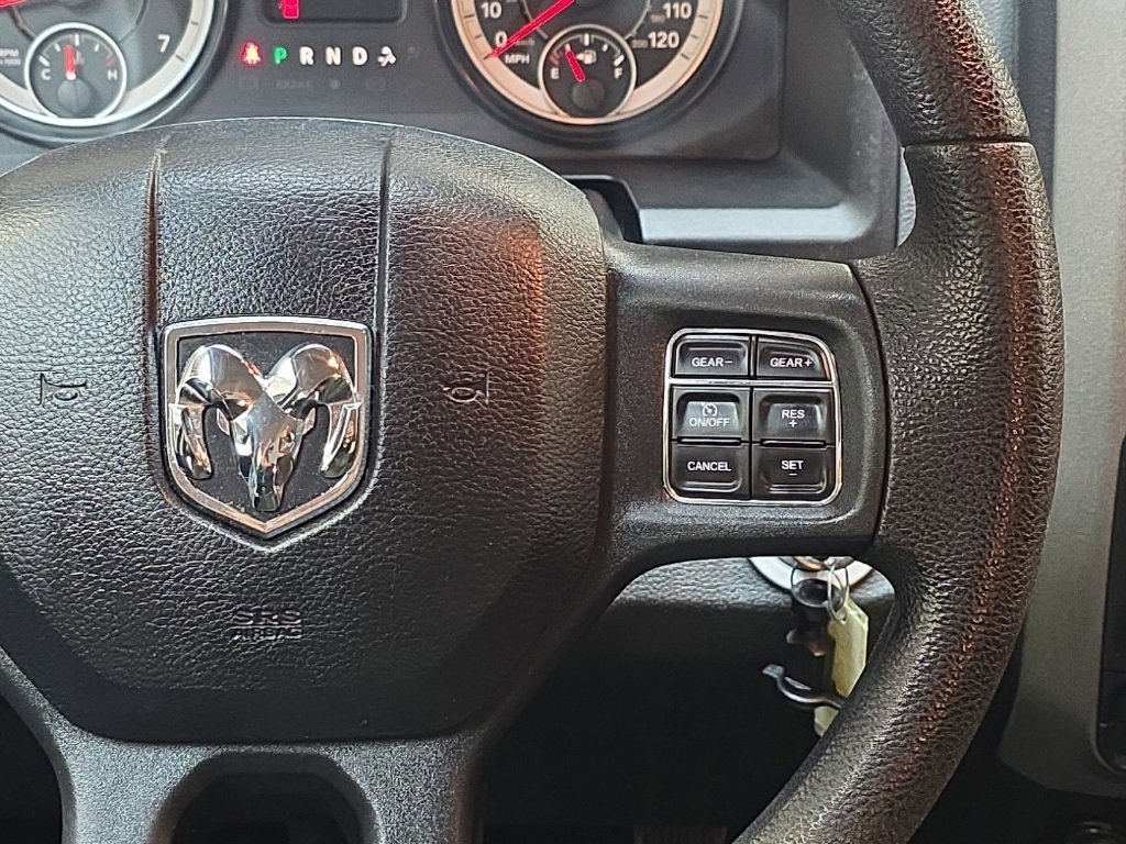 Used 2017 RAM 1500 Express image 18