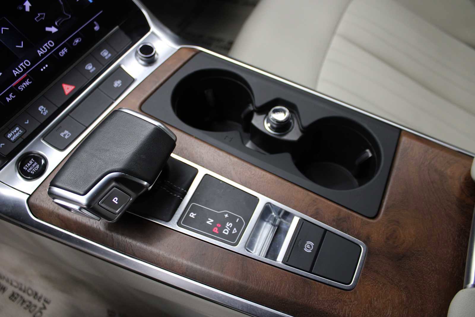 Used 2023 Audi A6 Premium w/ Convenience Package image 34