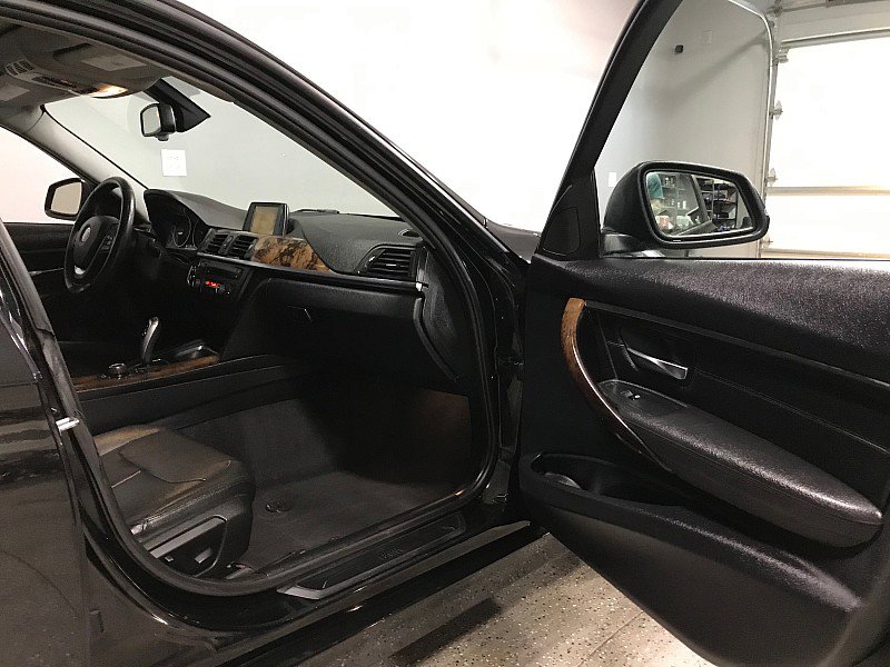 Used 2015 BMW 328i Sedan w/ Premium Package RWD image 12
