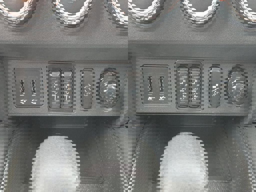 Used 2019 Mitsubishi Outlander Sport ES AWD/4WD image 27