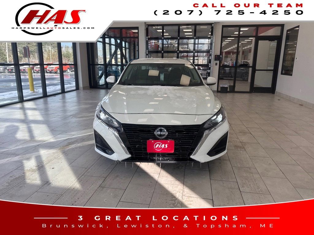 Used 2023 Nissan Altima 2.5 SV image 9