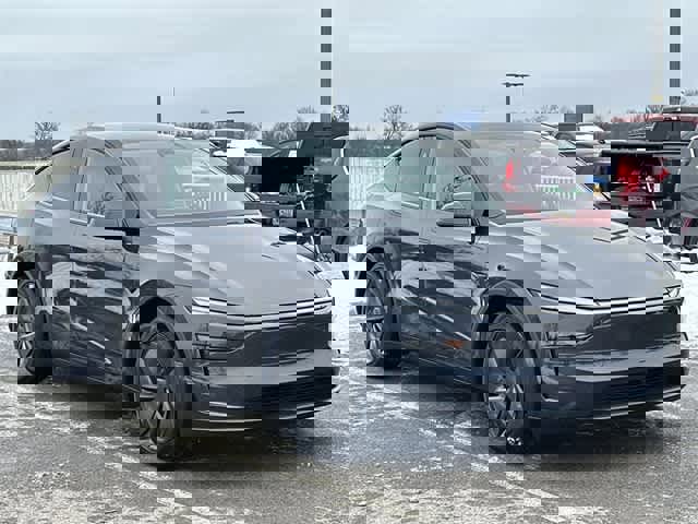 Used 2026 Tesla Model Y Long Range image 27